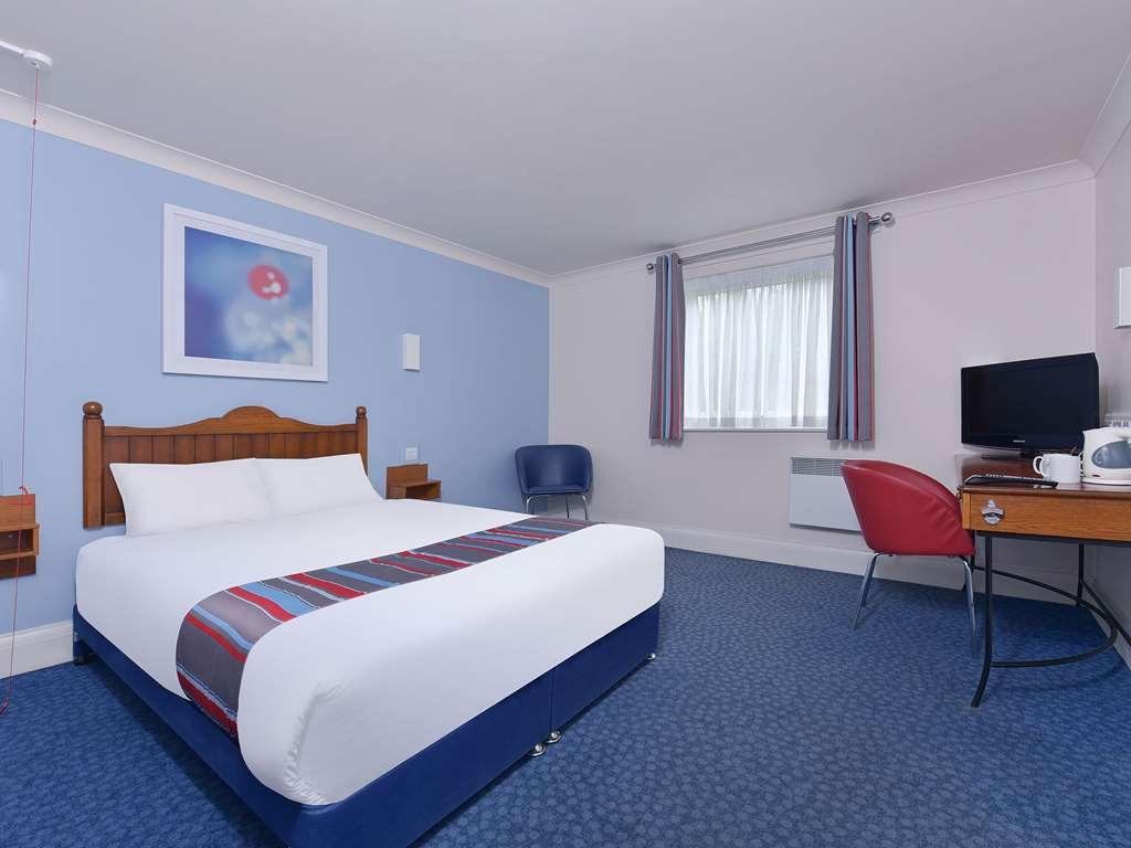 Travelodge Bedford Goldington Road Δωμάτιο φωτογραφία