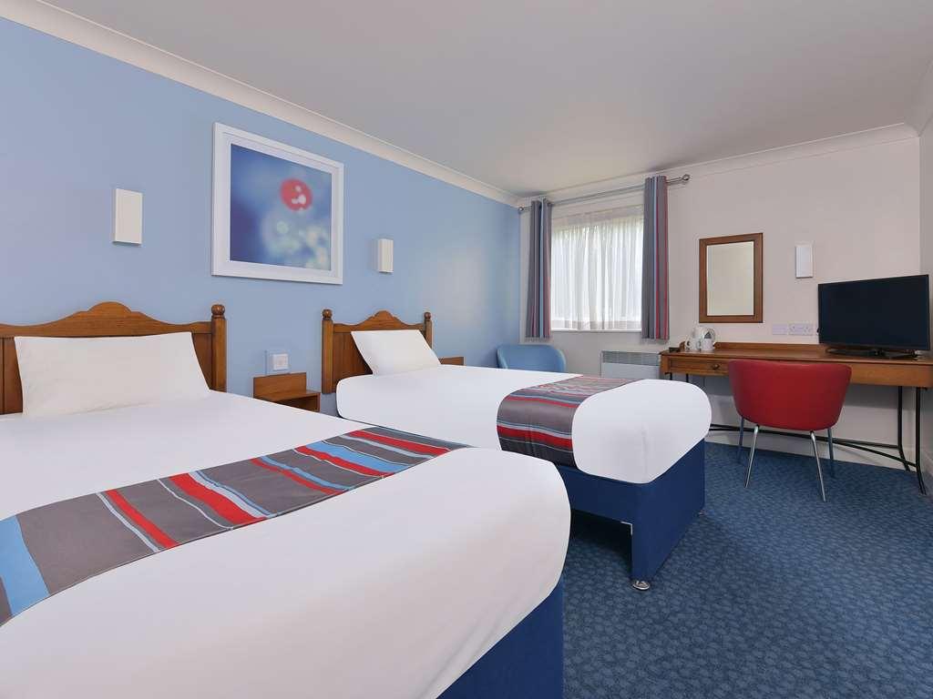 Travelodge Bedford Goldington Road Δωμάτιο φωτογραφία