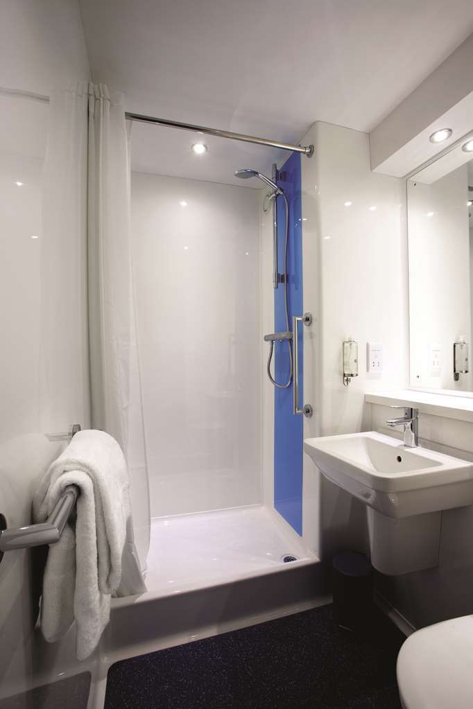 Travelodge Bedford Goldington Road Δωμάτιο φωτογραφία