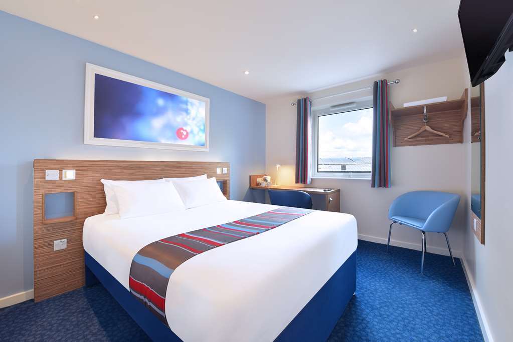 Travelodge Bedford Goldington Road Δωμάτιο φωτογραφία